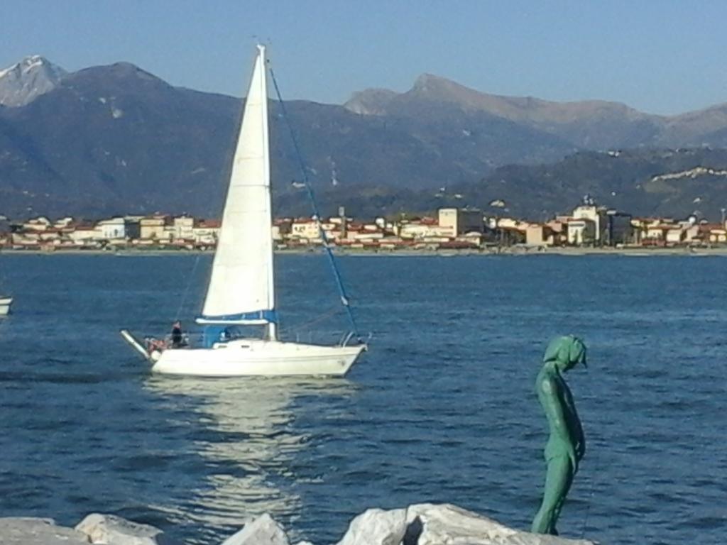 La Viareggina Hotel Viareggio Buitenkant foto